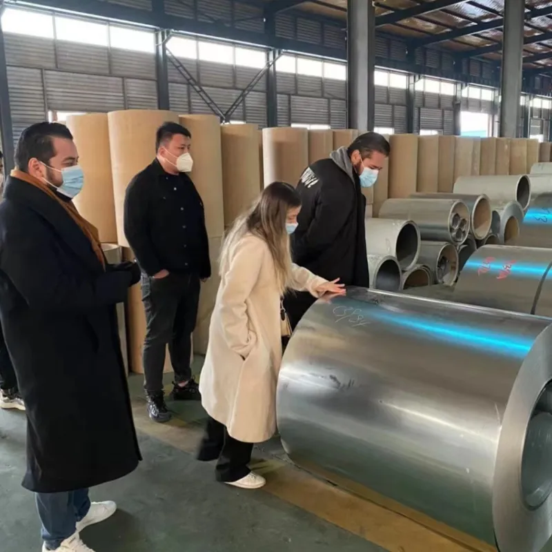 Coils en acier inoxydable laminés à chaud et à froid 304 316 409 430 904L Ba 2b pour l'industrie 11